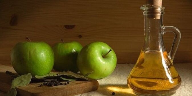 Cider vinegar from swelling of the legs