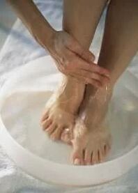 The foot bath